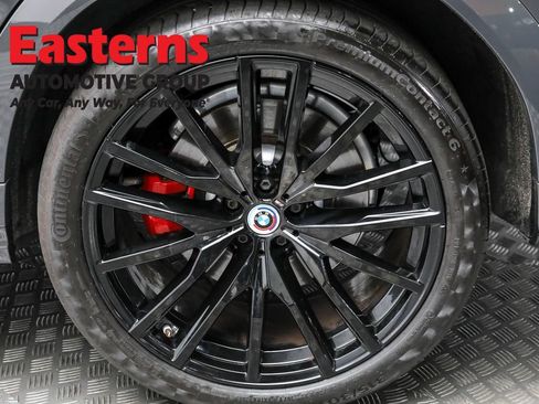 Used 2023 BMW X6 M50i w/ Executive Package AWD/4WD image 8