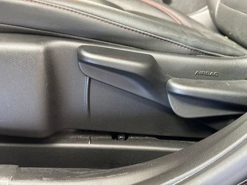 Used 2024 Chevrolet Trax RS FWD image 14