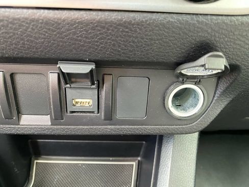 Used 2021 Toyota Tacoma SR w/ SR Convenience Package RWD image 18