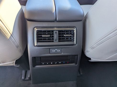 Certified 2025 MAZDA CX-90 3.3 Turbo w/ Preferred Package image 26