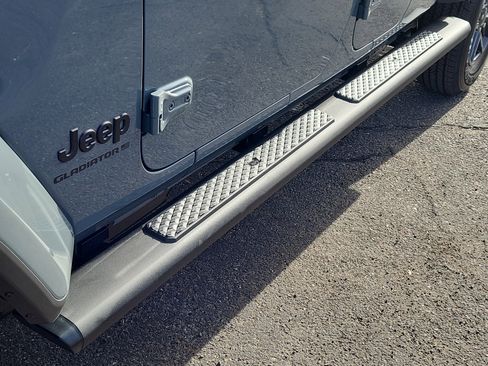 New 2026 Jeep Gladiator Sport image 31