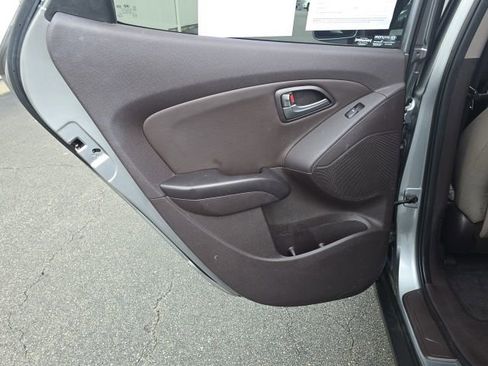 Used 2014 Hyundai Tucson SE AWD/4WD image 18