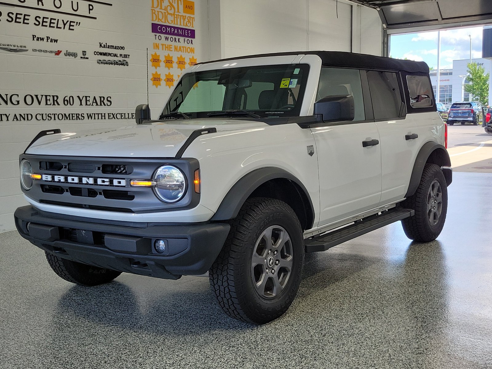 Certified 2024 Ford Bronco Big Bend AWD/4WD image 4