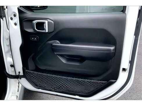 Used 2018 Jeep Wrangler Unlimited Sport S image 24