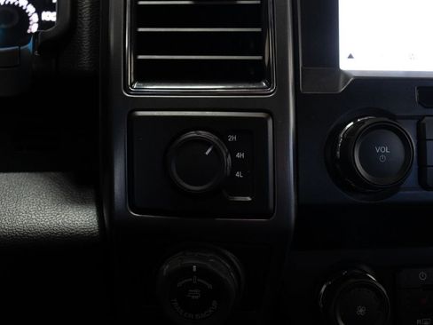 Used 2019 Ford F150 Lariat AWD/4WD image 32
