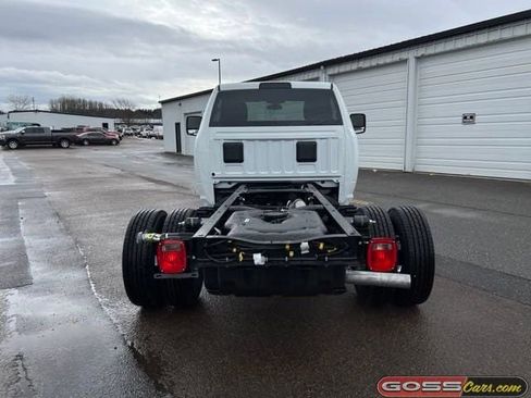 New 2024 RAM 3500 Tradesman image 4