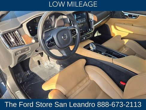 Used 2022 Volvo S90 B6 Inscription w/ Advanced Package image 3