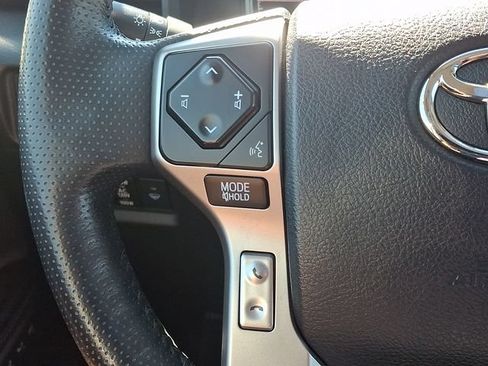 Used 2024 Toyota 4Runner Limited AWD/4WD image 21