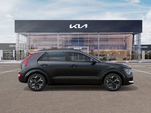 New 2026 Kia Niro Wind FWD image 7