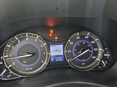 Used 2015 INFINITI QX80 4WD w/ 22" Wheel Package image 32