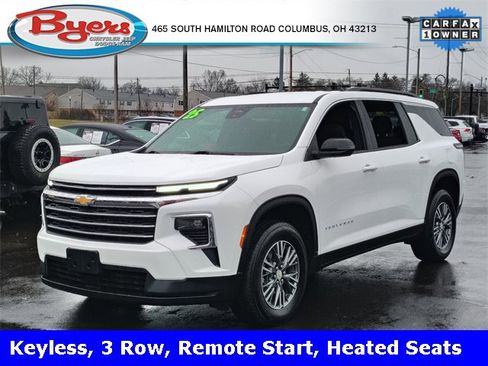 Used 2025 Chevrolet Traverse LT image 10