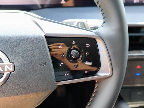 New 2026 Nissan Murano SV AWD/4WD image 11