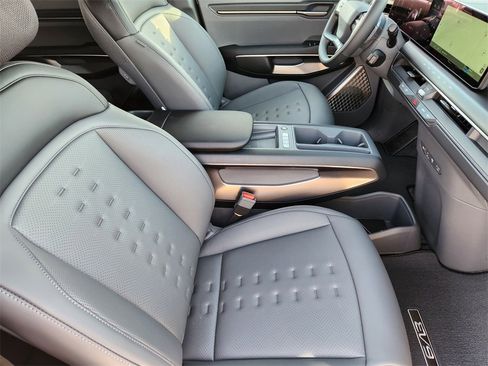 New 2026 Kia EV9 Wind image 10