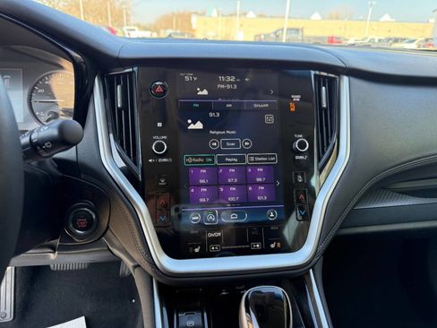 Used 2022 Subaru Outback Premium image 14