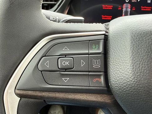 New 2026 Jeep Grand Cherokee Altitude AWD/4WD image 19