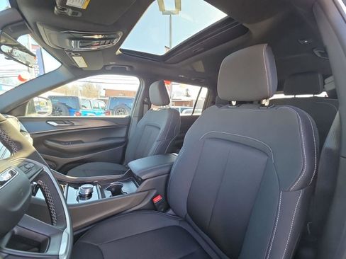 New 2025 Jeep Grand Cherokee L Laredo w/ Luxury Tech Group I image 15