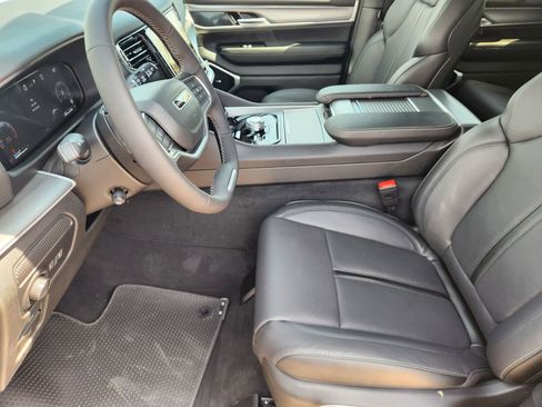 New 2026 Jeep Grand Wagoneer Limited AWD/4WD image 12