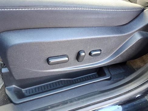 Used 2018 Ford Escape SE image 18