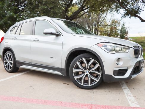 Used 2017 BMW X1 xDrive28i AWD/4WD image 1