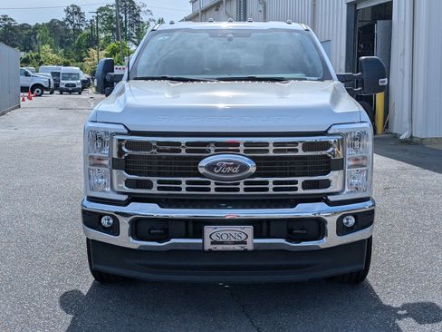 New 2026 Ford F250 XLT AWD/4WD image 3