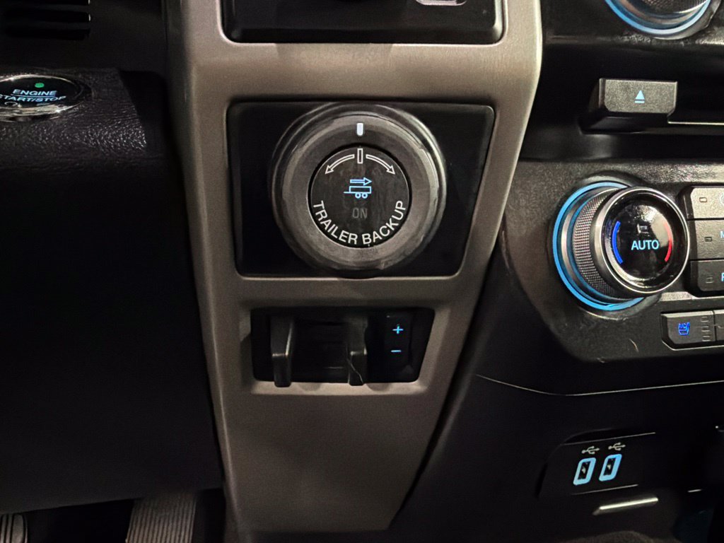 Used 2016 Ford F150 Lariat w/ Equipment Group 501A Mid AWD/4WD image 17