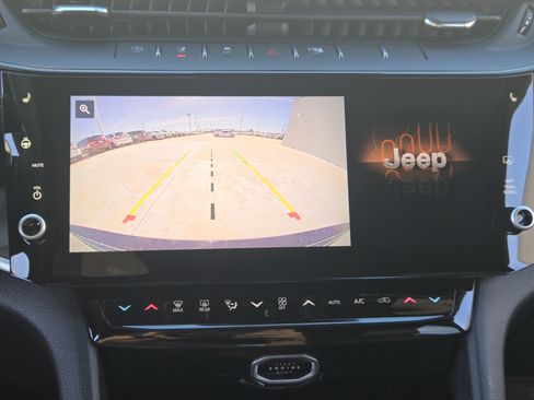 New 2026 Jeep Grand Cherokee Altitude image 15