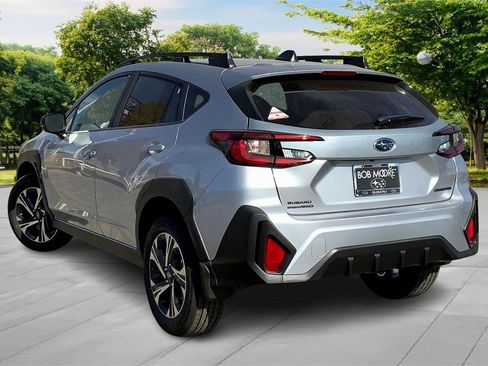 Used 2026 Subaru Crosstrek 2.0i Premium image 3
