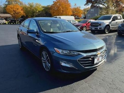 Used 2024 Chevrolet Malibu LT image 3
