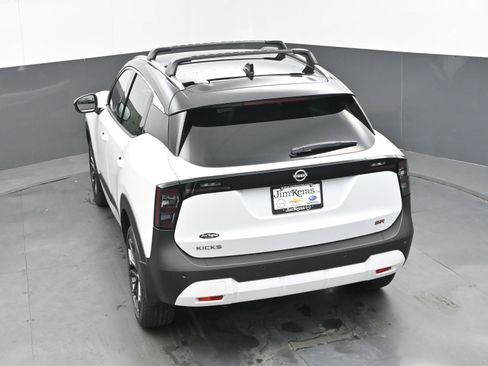 New 2026 Nissan Kicks SR image 35