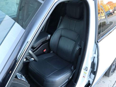 Used 2020 Land Rover Range Rover HSE image 35
