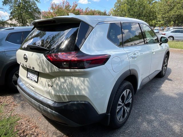 Used 2021 Nissan Rogue SV FWD image 3