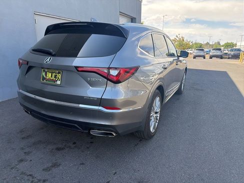 Used 2023 Acura MDX SH-AWD w/ Advance Package image 3