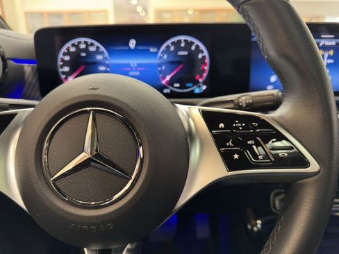 Certified 2025 Mercedes-Benz CLA 250 image 18