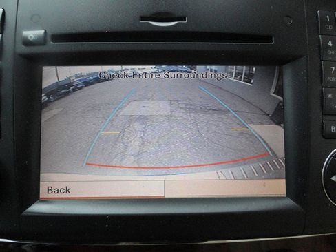 Used 2011 Mercedes-Benz GL 450 4MATIC image 15