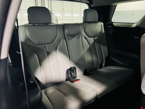 Used 2022 Hyundai Palisade SEL w/ Premium Package FWD image 37