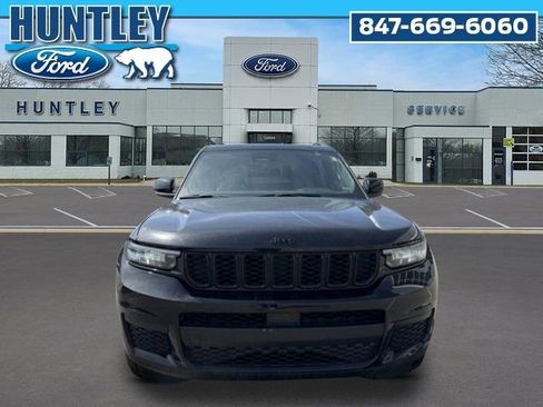 Used 2024 Jeep Grand Cherokee L Laredo AWD/4WD image 3