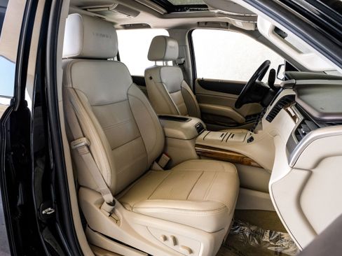 Used 2016 GMC Yukon Denali w/ Open Road Package image 35