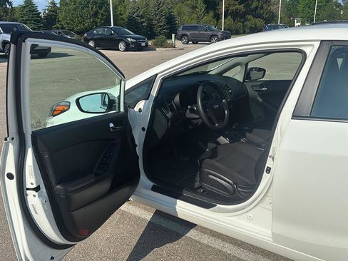 Used 2016 Kia Forte LX FWD image 6