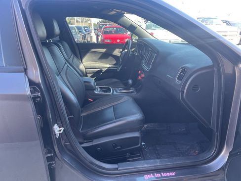 Used 2020 Dodge Charger SXT w/ Leather Interior Group image 24
