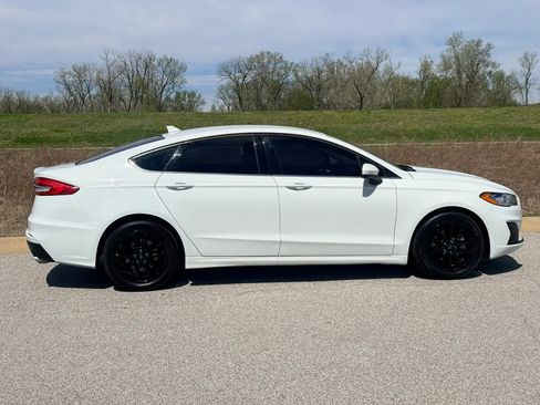 Used 2020 Ford Fusion SE image 33