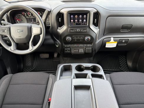 New 2026 Chevrolet Silverado 1500 Custom Trail Boss w/ LPO, Dark Essentials Package AWD/4WD image 10
