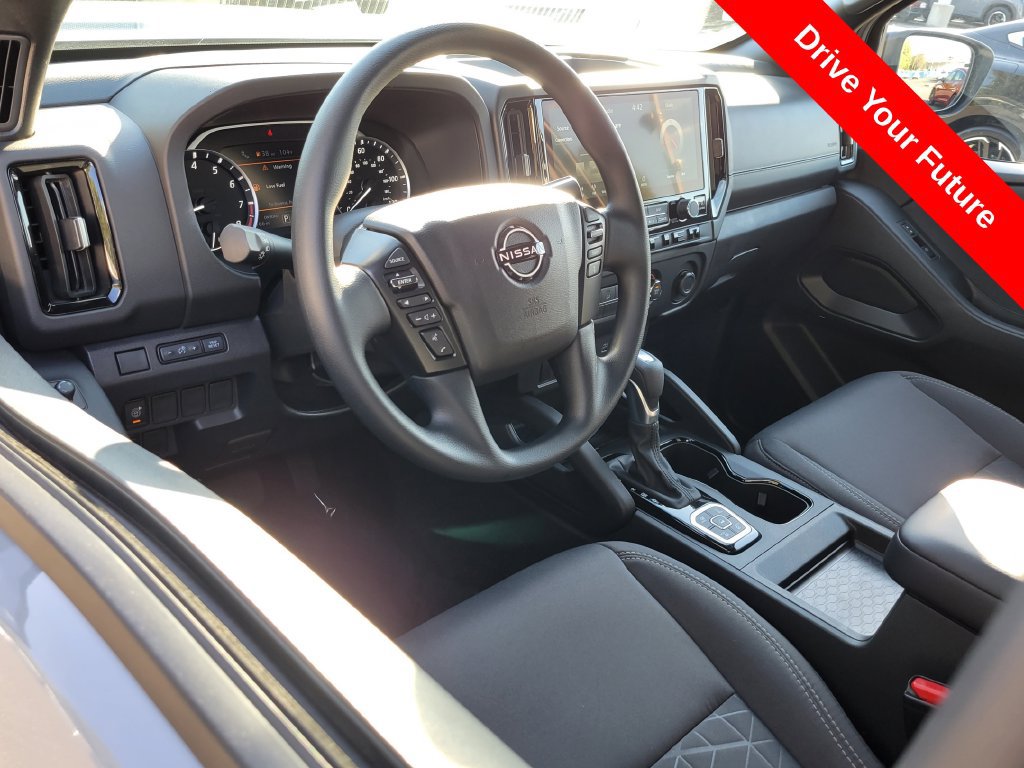 Used 2026 Nissan Frontier SV w/ Tow Package AWD/4WD image 5