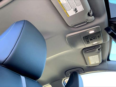 Used 2024 Toyota Camry XSE image 13