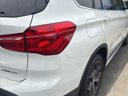 Used 2019 BMW X1 sDrive28i w/ Convenience Package image 12