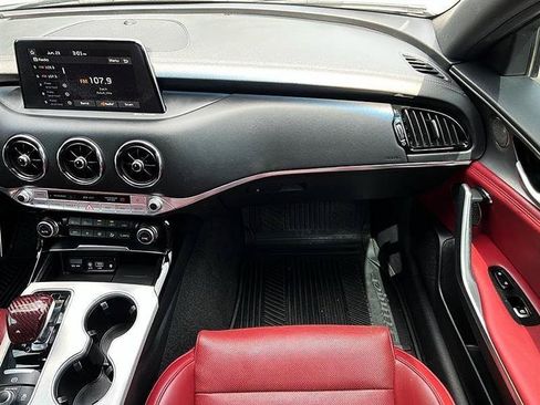 Used 2021 Kia Stinger GT2 RWD image 24