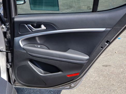 Used 2026 Genesis G70 2.5T image 39