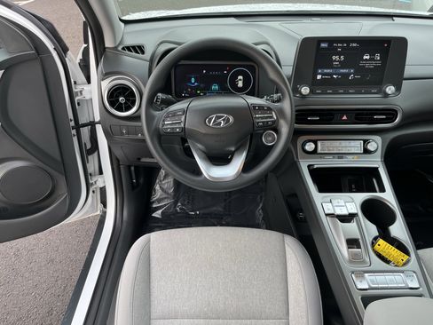 Certified 2023 Hyundai Kona SE image 12
