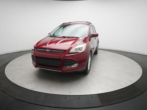 Used 2015 Ford Escape SE w/ Equipment Group 201A FWD image 12