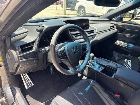 Used 2019 Lexus ES 350 F Sport w/ Accessory Package 2 FWD image 25