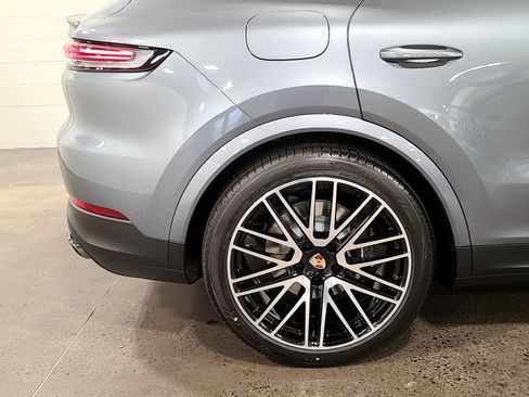 New 2026 Porsche Cayenne Coupe image 35